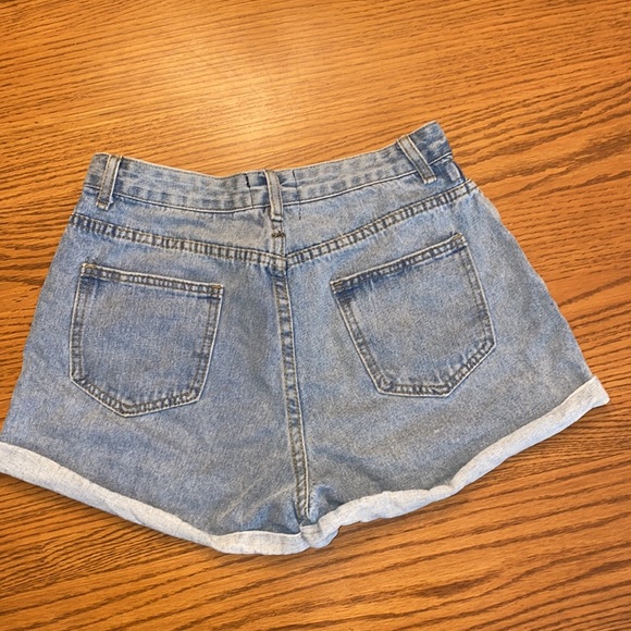 Love Harmony- Blue Jean Shorts Sz Medium - Picture 2 of 5